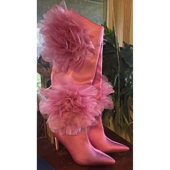 AZALEA WANG PRETTY IN PINK Size: 10 BLOSSOMED PINK Tulle FLOWER BOOT 80s Prom - Picture 1 of 7